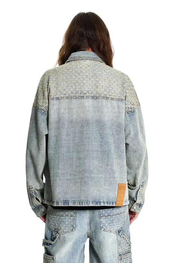Giacca in denim con effetto consumato al laser