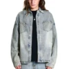 Giacca in denim con effetto consumato al laser