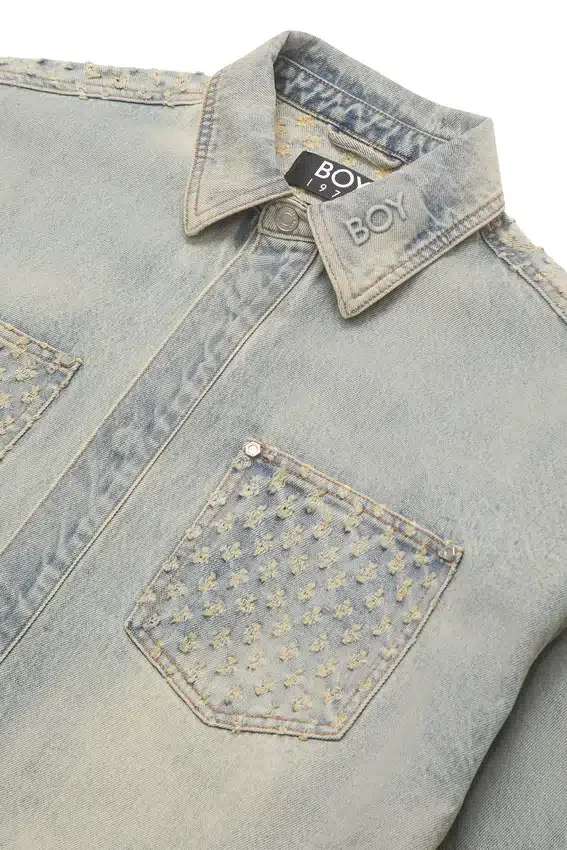 Giacca in denim con effetto consumato al laser